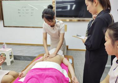 長(zhǎng)沙美容學(xué)校有哪些？這三家性?xún)r(jià)比都很高！
